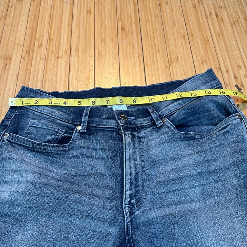 Venus size 10 straight leg jeans. Worn once. - Picture 4 of 6